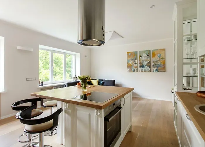 #stayhere 3bdr Modern & Stylish - Heart Of Old Town By Houseys Apartman