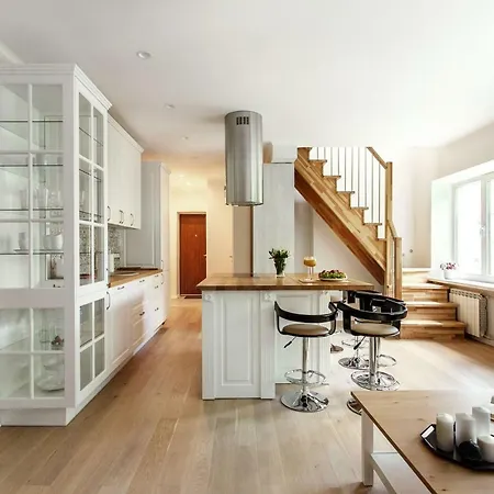 #stayhere 3bdr Modern & Stylish - Heart Of Old Town By Houseys Vilnius