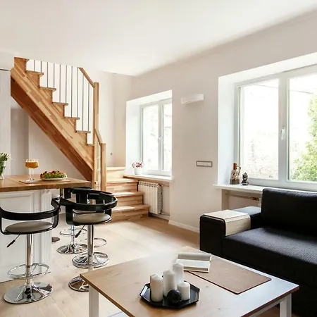 #stayhere 3bdr Modern & Stylish - Heart Of Old Town By Houseys Apartman