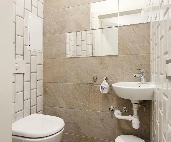 아파트 #stayhere 3bdr Modern & Stylish - Heart Of Old Town By Houseys 빌뉴스